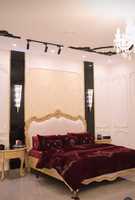 Lit King Size traditionnel avec capitonnage et cadre doré, ensemble de meubles de chambre en bois massif pour maison, mariage, villa