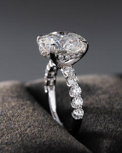 Diamant de laboratoire rond certifié IGI en or jaune/rose/blanc 14/18 carats pour la vie quotidienne, les mariages, les designs élégants et les fêtes - Product Image 2