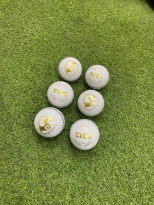 Pelotas de Cricket Blancas SG CLUB, Tamaño para Hombre - Product Image 6