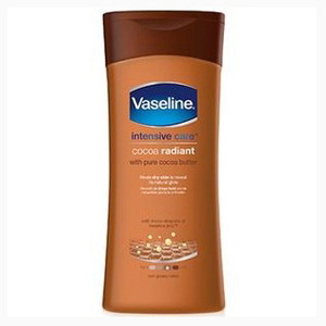 Revisión del Aceite Corporal Vaseline y del Aceite Capilar de Aloe Vera: Aceite Corporal Vaseline Cocoa Radiant + Loción Vaseline Healthy Bright - Product Image 5