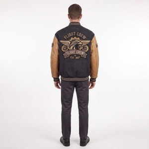 Chaqueta universitaria de béisbol para hombre de cuero de vaca con mangas, 440 gramos, bordado de chenilla y parches de lana. - Product Image 2