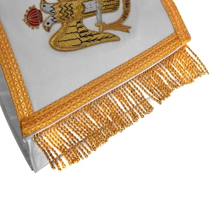 Manchettes de Rite Écossais de 33e Degré de Haute Qualité, Or Blanc, Aigle Brodé en Fil d'Or avec Franges Dorées - Product Image 4
