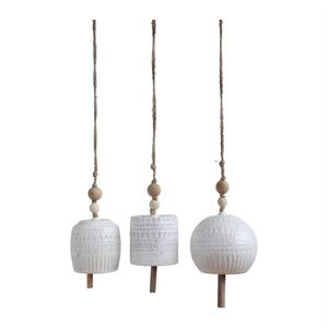 Campana Navideña Circular de Porcelana Hecha a Mano con Diseño de Muñeco de Nieve y Árbol Cortado con Láser, Decoración Tradicional Navideña, Adorno Colgante - Product Image 4
