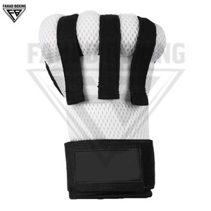 Bandes de boxe personnalisées de haute qualité, imprimées avec votre logo, noir et blanc, pour la protection lors des combats. - Product Image 3