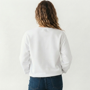 Sweat-shirt pour femmes à imprimé graphique, vêtement confortable en coton molletonné avec des motifs artistiques, finition d'impression durable - Product Image 3