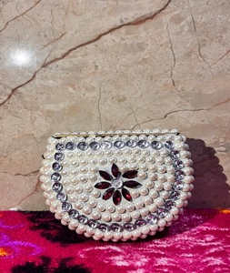 Bolso de mano elegante con mosaico Kundan para fiesta nupcial india, con correa de cadena, para boda. - Product Image 3