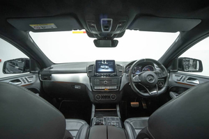 รถยนต์มือสอง ปี 2019 เมอร์เซเดส-เบนซ์ GLE 63 AMG 5.5 ลิตร สีเทา เครื่องยนต์ V-12 ขับเคลื่อน 4 ล้อ 164 แรงม้า 5 ที่นั่ง เกียร์อัตโนมัติ - Product Image 4
