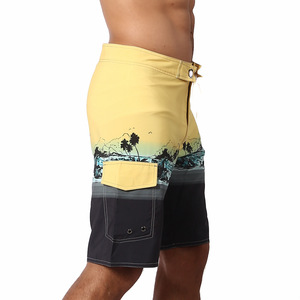 Shorts de sport décontractés pour hommes, respirants, à séchage rapide, en toile et maille, style hip-hop, avec cordon de serrage et taille mi-haute, pour l'été - Product Image 4
