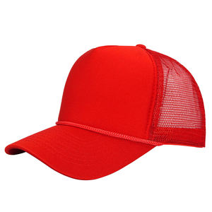 Gorra Trucker Premium Motorsport de Malla con Cierre Ajustable, Inspirada en las Carreras, Estilo Urbano - Product Image 1