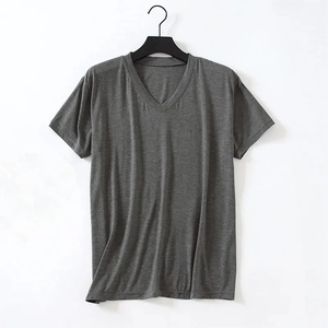 Camiseta de Hombre con Logotipo Frontal, 100% Algodón, Transpirable, de Secado Rápido, Cuello Redondo, Manga Corta, Corte Regular, Estilo Urbano, Lisa, 250 g/m² - Product Image 1