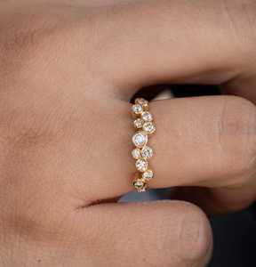 แหวนเพชรทรงกลมแบบมินิมอล ประดับเพชรแล็บโกรว์ สำหรับผู้หญิง ทองคำแท้ 18K ของขวัญวันครบรอบสำหรับคู่รัก - Product Image 5