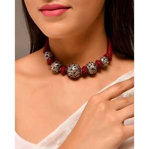 Collar de Moda Meera Jaipur Gomi, Diseño de Cuentas Plateadas - Product Image 2