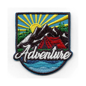 Patch brodé circulaire d'aventure avec motif montagne et arbres, badge en tissu à coudre pour accessoires vestimentaires - Product Image 3