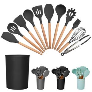 Set di 11 utensili da cucina in silicone con manico in legno, resistenti al calore: spatola, paletta, mestolo, pinze per spaghetti, cucchiaio, frusta per uova - Product Image 1