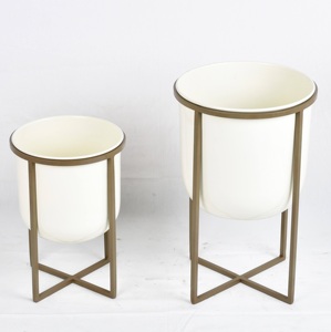 Elegantes macetas en el soporte - Product Image 4