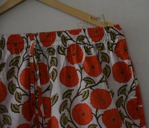 Ensemble pyjama d'été en coton tissé imprimé floqué, collection 2026, avec pochette de voyage assortie, vêtements de nuit floraux faits main, tenue décontractée pour femme - Product Image 5