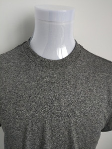 T-shirt pour homme à manches courtes personnalisé haut de gamme, noir uni, 100% coton, respirant, séchage rapide, coupe classique - Product Image 4