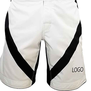 Shorts MMA blancs avec touches noires, combinaison de couleurs très demandée, pour le kickboxing, la gym et la boxe, service OEM Pakistan - Product Image 4