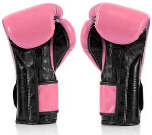 Gants de boxe Fairtex personnalisés en cuir de vachette véritable rose métallisé, modèle OEM, 100% cuir de vachette véritable, pour entraînement MMA et Muay Thai. - Product Image 3