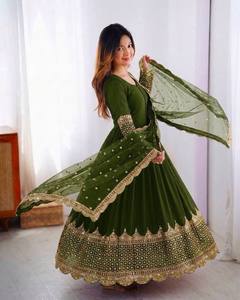 Costume Anarkali traditionnel pour femmes, vert, avec broderies dorées, dupatta, coupe ample, longueur au sol, style indien pakistanais - Product Image 5