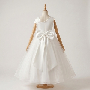 Robe de Demoiselle d'Honneur de Luxe Personnalisée en Ivoire, Bustier en Satin, Jupe en Tulle Souple, Robe de Bal Longueur Genou, Manches Bouffantes, Applique Nœud - Product Image 3