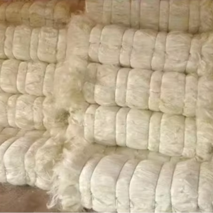 Fibre de jute brute de qualité supérieure – Fibre naturelle de haute qualité pour la fabrication de cordes, le tissage, les tapis et l'usage industriel - Product Image 1