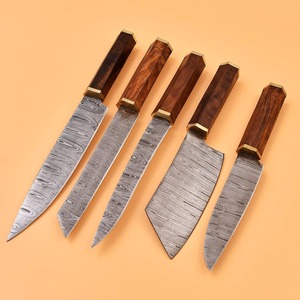 Cuchillos de chef hechos a mano de acero de Damasco con mango redondo de madera de palisandro (5 piezas) |   Utensilios de Cocina Artesanales - Product Image 4