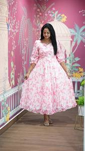 Robe Maxi Pure Élégance Effet Lumineux, Robe Maxi Florale, Robe Maxi Éternelle, Robe Maxi Moments Charmants, Robe Maxi en Mousseline de Soie Douce et Légère - Product Image 5