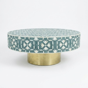 Mesa de Centro de Lujo con Incrustaciones de Hueso Rosa, Mesa Redonda de Resina Hecha a Mano, Mesa de Pedestal Moderna para Sala de Estar - Product Image 3