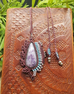 สร้อยคอทำมือสไตล์โบโฮประดับจี้อเมทิสต์สีม่วง พร้อมเชือกสีแดงเลือดหมูปรับได้ เครื่องประดับเสริมพลัง - Product Image 6