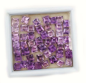 Piedras Preciosas Sueltas de Amatista Natural de 4 mm, Corte Cuadrado Facetado, Piedras Calibradas al por Mayor para la Fabricación de Joyas, Amatista Púrpura AAA - Product Image 3