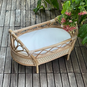 Hecho a mano madera ratán niños Juego de imitación muebles al por mayor bebé muñeca cama-para juego de rol - Product Image 1