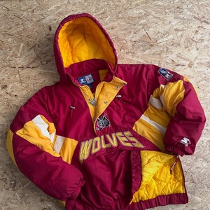 Custom Style Puffer Jacket Wholesale Heavyweight Quilted Nylon Winter Padded <b>Pullover</b> Coat Embroidered Logo Half - Product Image 2
