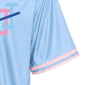 Maillot de baseball bleu clair pour femme, haut à manches courtes boutonné à col en V avec bordure rose et broderie pour les sports d'équipe - Product Image 4