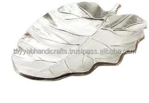 ถาดเสิร์ฟโลหะดีไซน์รูปใบไม้ทำมือดีไซน์เนอร์ขายดี - Product Image 4