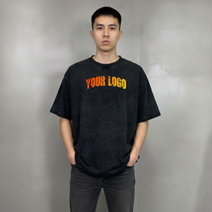 เสื้อยืดผู้ชายทรงหลวม น้ำหนัก 180 กรัม ผ้าฝ้ายถัก 100% ระบายอากาศได้ดี ไม่ยับง่าย เป็นมิตรต่อสิ่งแวดล้อม รับผลิตแบบ OEM พร้อมสกรีนโลโก้ตามสั่ง - Product Image 4