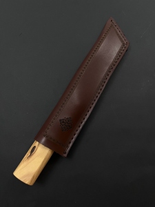 Jexa Tanto มีดล่าสัตว์เหล็กกล้าคาร์บอนใบมีดคงที่ขอบหยักบางส่วนปลอกหนังมะกอกไม้ (รับประกัน3ปี) - Product Image 4