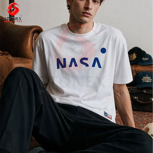 เสื้อยืดคอตตอนสีเขียวมิ้นท์ทรงโอเวอร์ไซส์สำหรับผู้ชาย พิมพ์ลายโลโก้ด้านหน้า คุณภาพสูง - Product Image 1