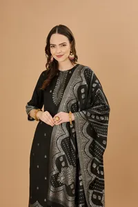 Tissu de Robe Non Cousu en Viscose Tissée Safaa Premium – Élégant Ensemble 3 Pièces Jacquard avec Broderie Zari Argentée pour la Vente en Gros - Product Image 3