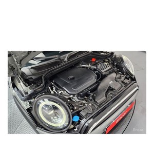 MINI Cooper Classic 2022, 12,317 km, Emisión Euro V, Asientos de Cuero, Volante a la Izquierda, Cámara Trasera - Product Image 6