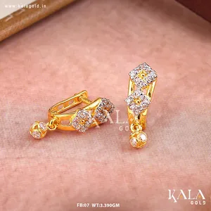 Pendientes de clip de oro de 18 quilates de primera calidad para mujer, pendientes elegantes de moda con tachuelas de diamantes para uso diario y tradicional - Product Image 2