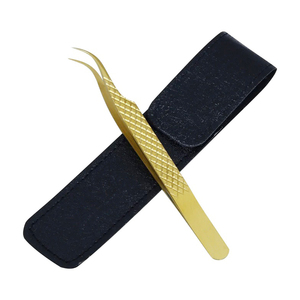 Pince à cils courbée de forme spécifique, principalement conçue pour le volume, en acier inoxydable japonais, finition or plasma, emballage personnalisé, logo personnalisé. - Product Image 1