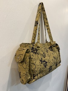 Floral Patterned <b>Tote</b> <b>Bag</b> Beige with Dark <b>Blue</b> Design Shoulder Strap Casual Style Snap Button Closure - Product Image 3