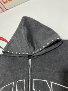 Hoodie zippé en coton French Terry pour homme, entièrement personnalisé, broderie, coupe ample, effet délavé, style streetwear, strass. - Product Image 3