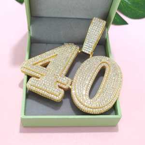 Colgante Personalizado con Letras y Números Grandes, con Diamantes CZ, Regalo Personalizado, Joyería Hiphop Brillante, Accesorios para Hombre - Product Image 2