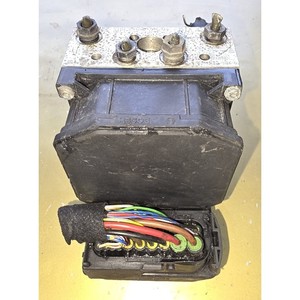 Module ABS DSC Bosch d'occasion pour BMW E39 E38, compatible avec les pièces automobiles Bosch 0 265 950 QQ2. - Product Image 4