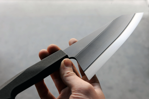 มีดเชฟเหล็กกล้าคาร์บอนทำมือ รุ่นพรีเมียม LEGACY BLADES ด้ามไม้แบบเต็มด้ามเคลือบสีดำ ใช้งานได้ทั้งสองมือ ล้างในเครื่องล้างจานได้ - Product Image 5