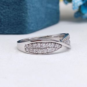 Anillo de Moissanita RITZIN para Mujer, Diseño Único de Dos Filas con Incrustaciones, Corte Brillante, Media Eternidad, Anillo a Juego para Boda y Aniversario - Product Image 5