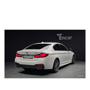 BMW Serie 5 520i M Sport, Modelo Abril 2023, con 13,292 km, Volante a la Izquierda, Caja de Cambios Automática - Product Image 2