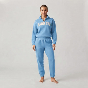 Ensemble de survêtement élégant pour femme, hiver, à capuche, en polaire unie, 2 pièces, manches courtes, polyvalent, longueur genou, 100% coton, 320g - Product Image 4
